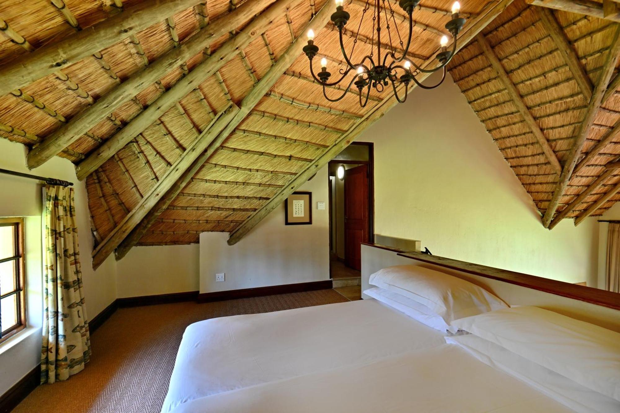 Champagne Castle Hotel Champagne Valley Chambre photo